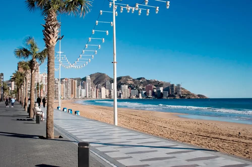 WALKING TOUR BENIDORM